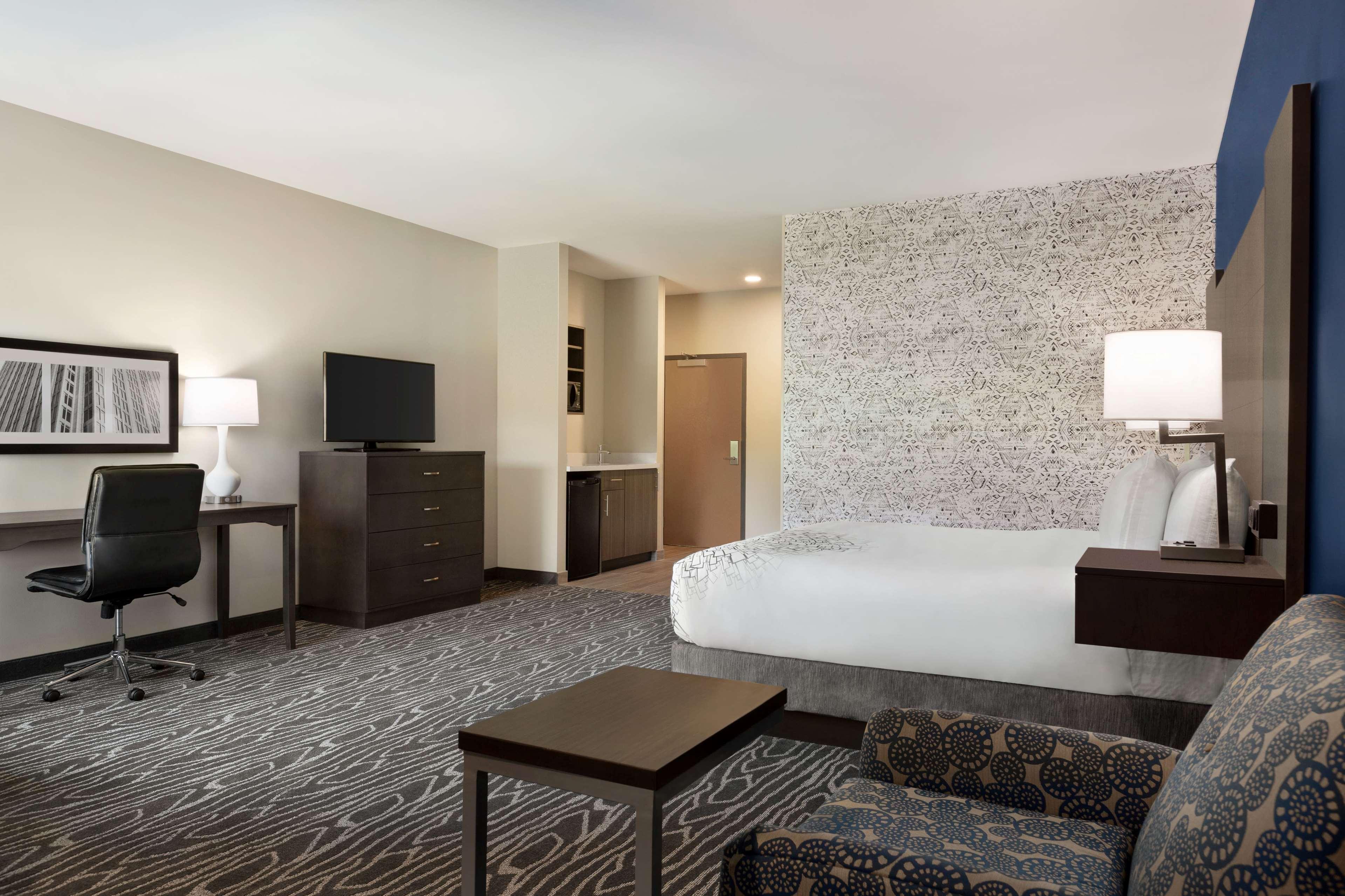 La Quinta By Wyndham Rock Hill Hotel Exterior photo